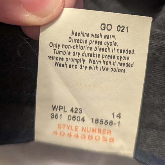 Dockers Charcoal Easy Care Individual Fit Pleated Khakis Pants Men's 42W 32L - Picture 3 of 7